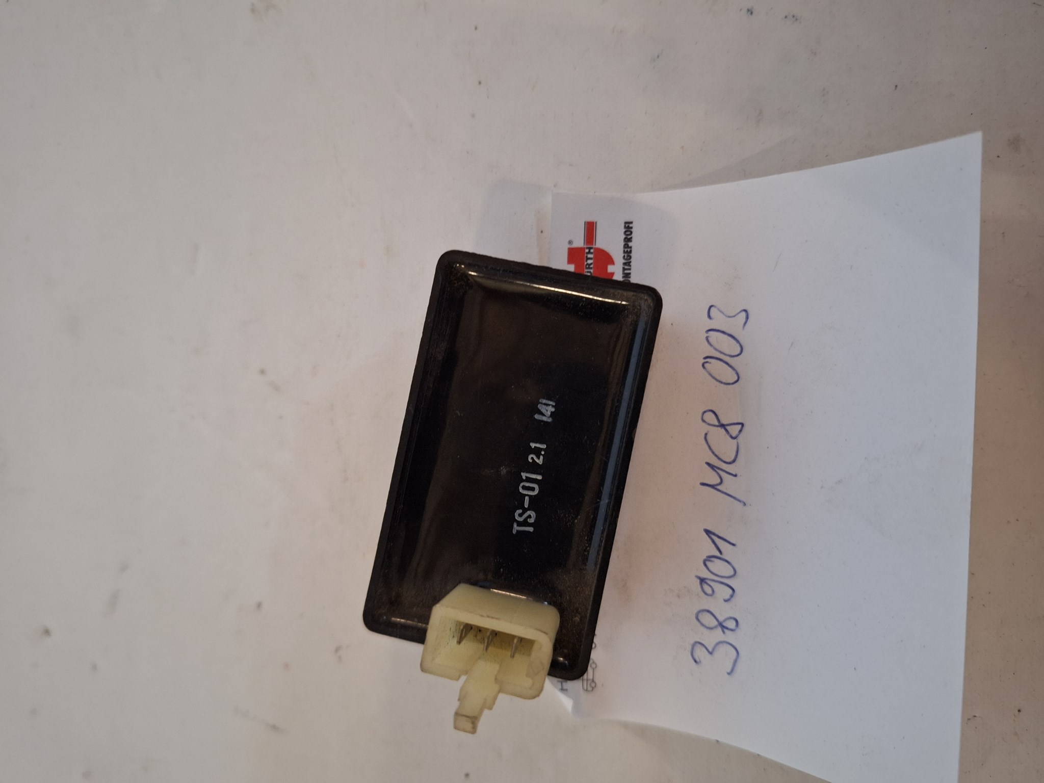 Picture of CONTROL UNIT,  38901-MC8-003